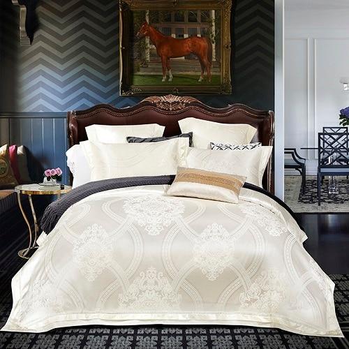 Parure de Lit Blanc <br/> Effet Or